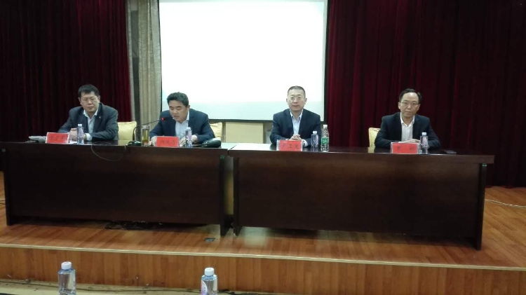 杨会长致辞.jpg